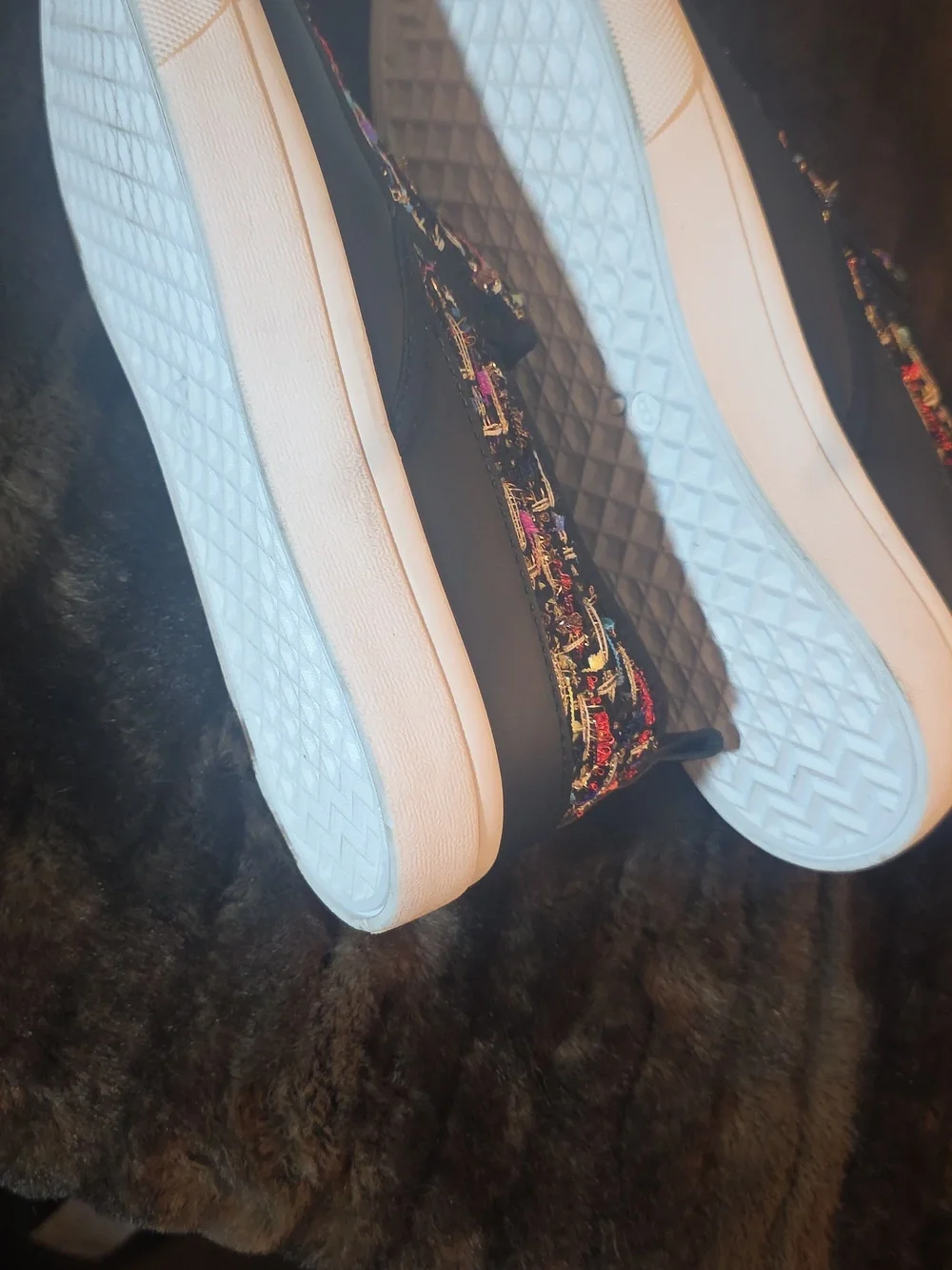 NWT MAURICES Slip-On Casual Sneakers in Multicolor Tweed SIZE 8.